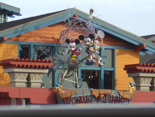 Mickey and Minnie sports sculpture